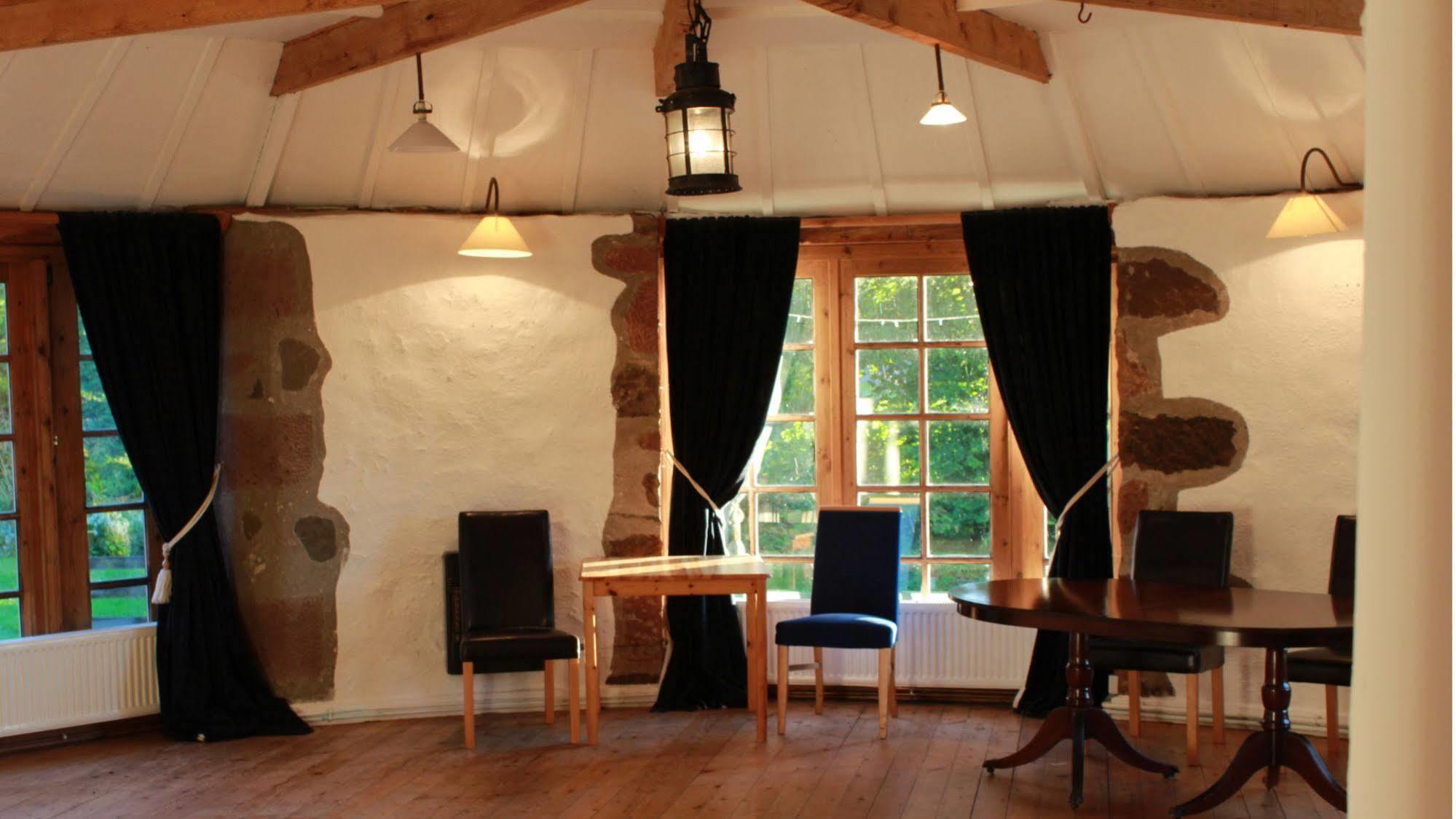 Lodge At Lochside Bridgend of Lintrathen Kültér fotó